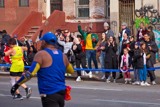 new york city marathon spectators