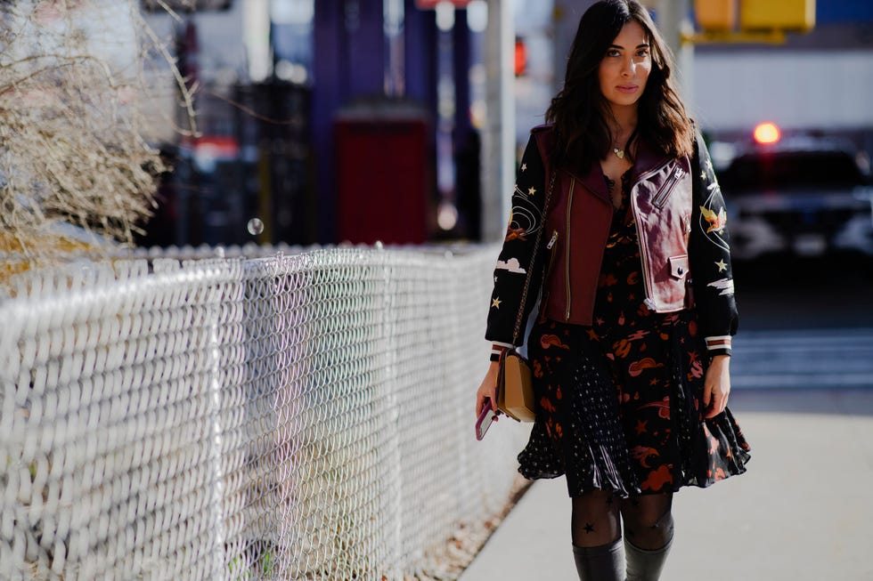 Clothing, Street fashion, Fashion, Tights, Snapshot, Fashion model, Brown, Outerwear, Knee, Leg, 