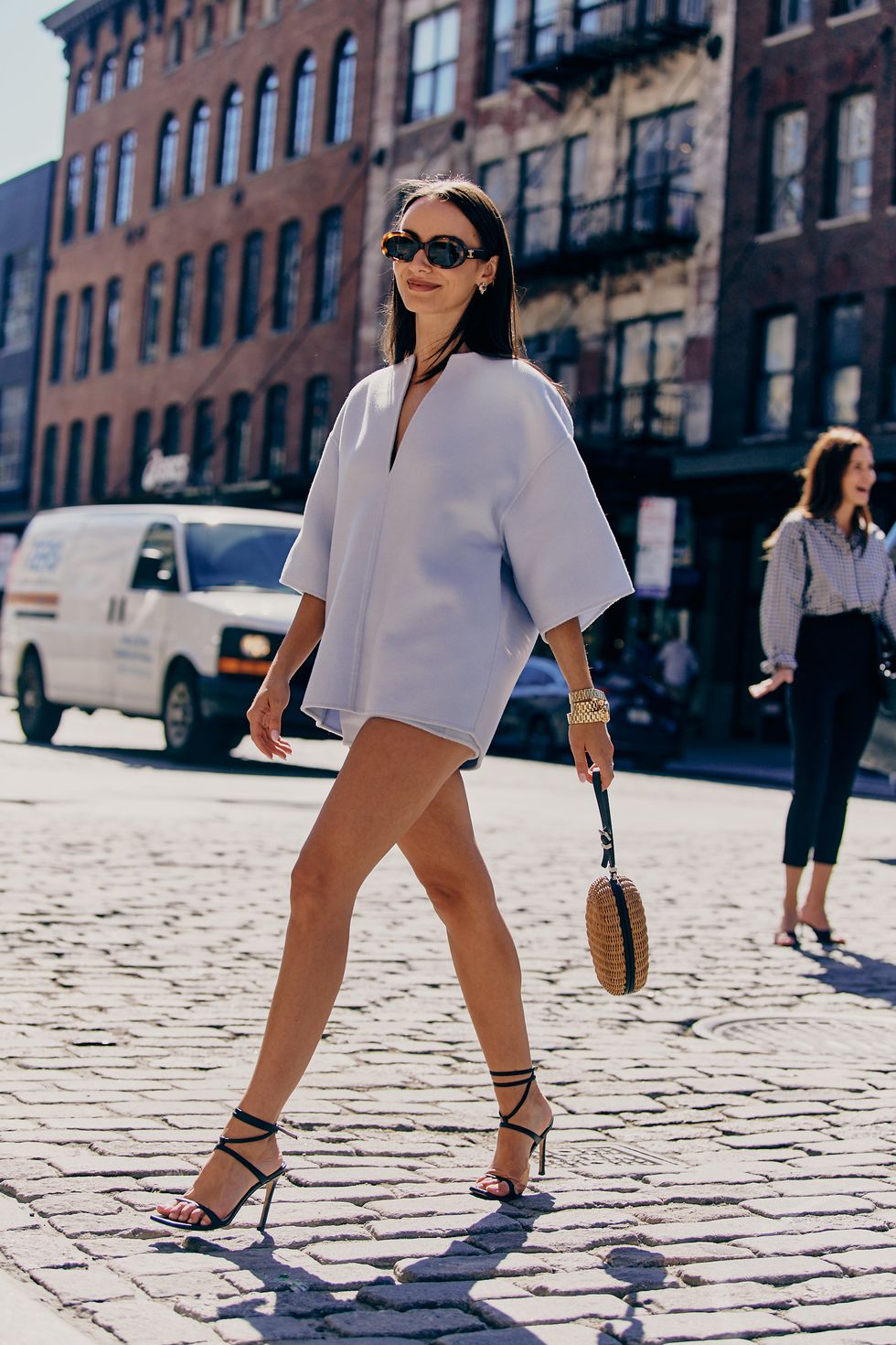 Street Style: On the streets of NY & London Fashion Week – AMORE a la MODE