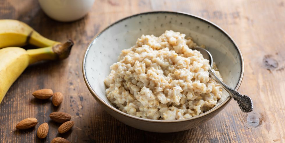 oatmeal porridge in bowl for healthy breakfast