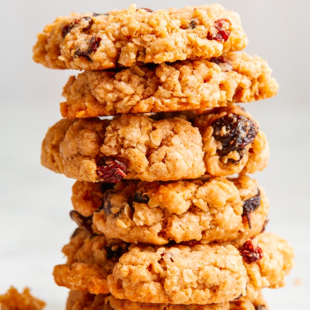 oatmeal raisin cookies