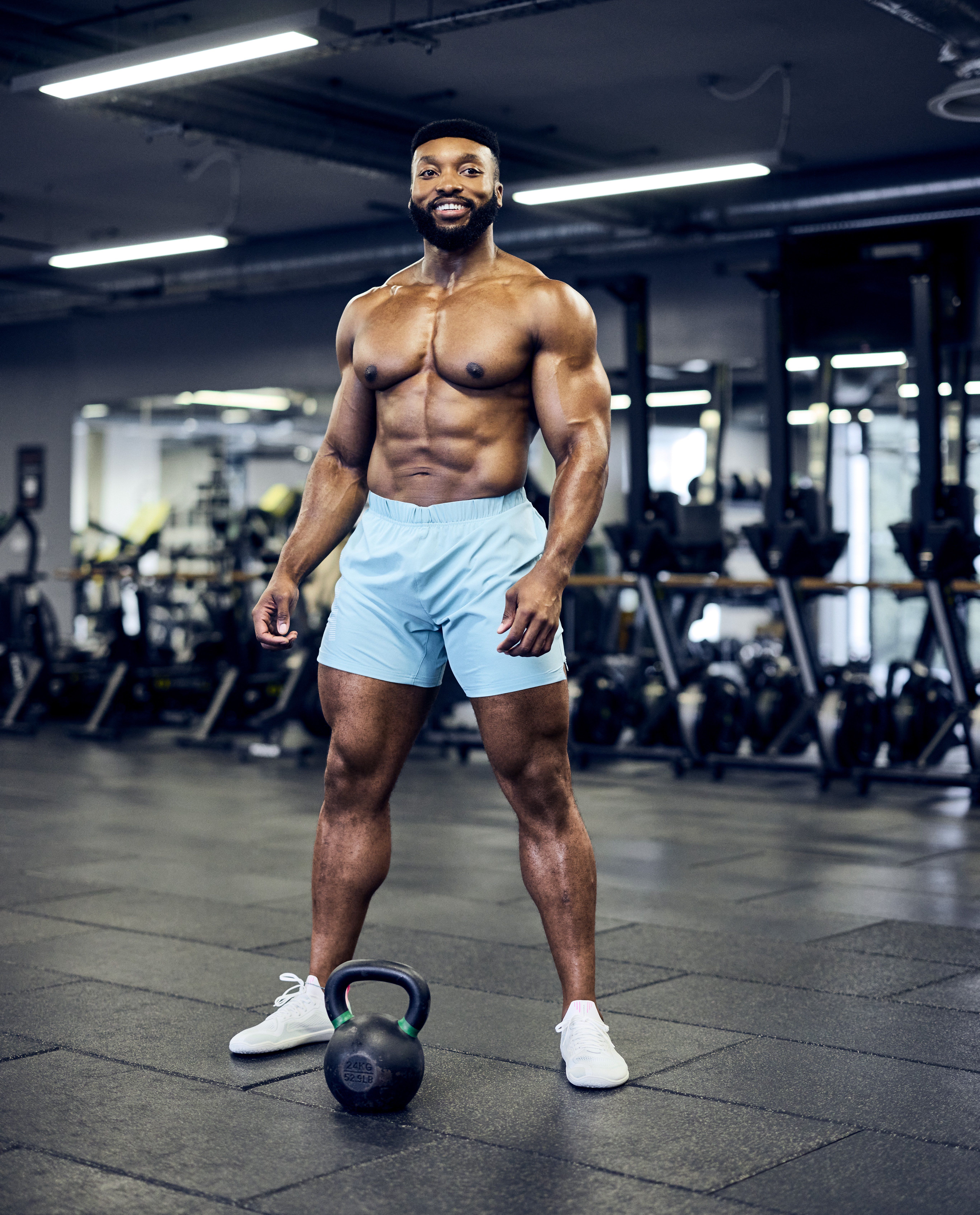 Muscular Man Bodybuilder Training Gym Posing Stock Photo 1278556924 |  Shutterstock