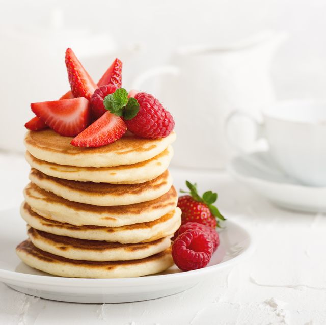 occasions pancakes with fresh strawberries