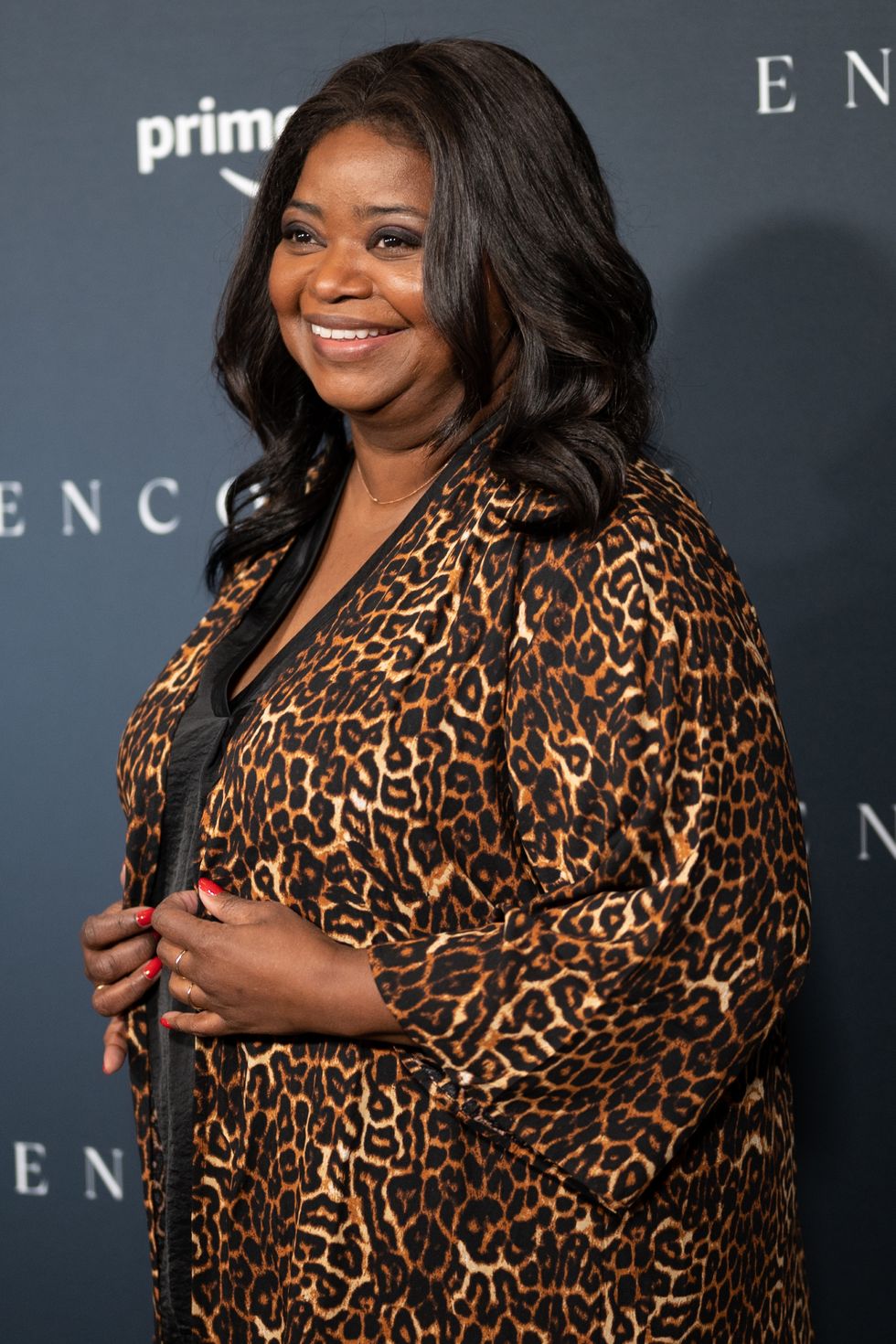 https://hips.hearstapps.com/hmg-prod/images/octavia-spencer-attends-the-los-angeles-premiere-of-amazon-news-photo-1663337762.jpg?crop=0.44413xw:1xh;center,top&resize=980:*