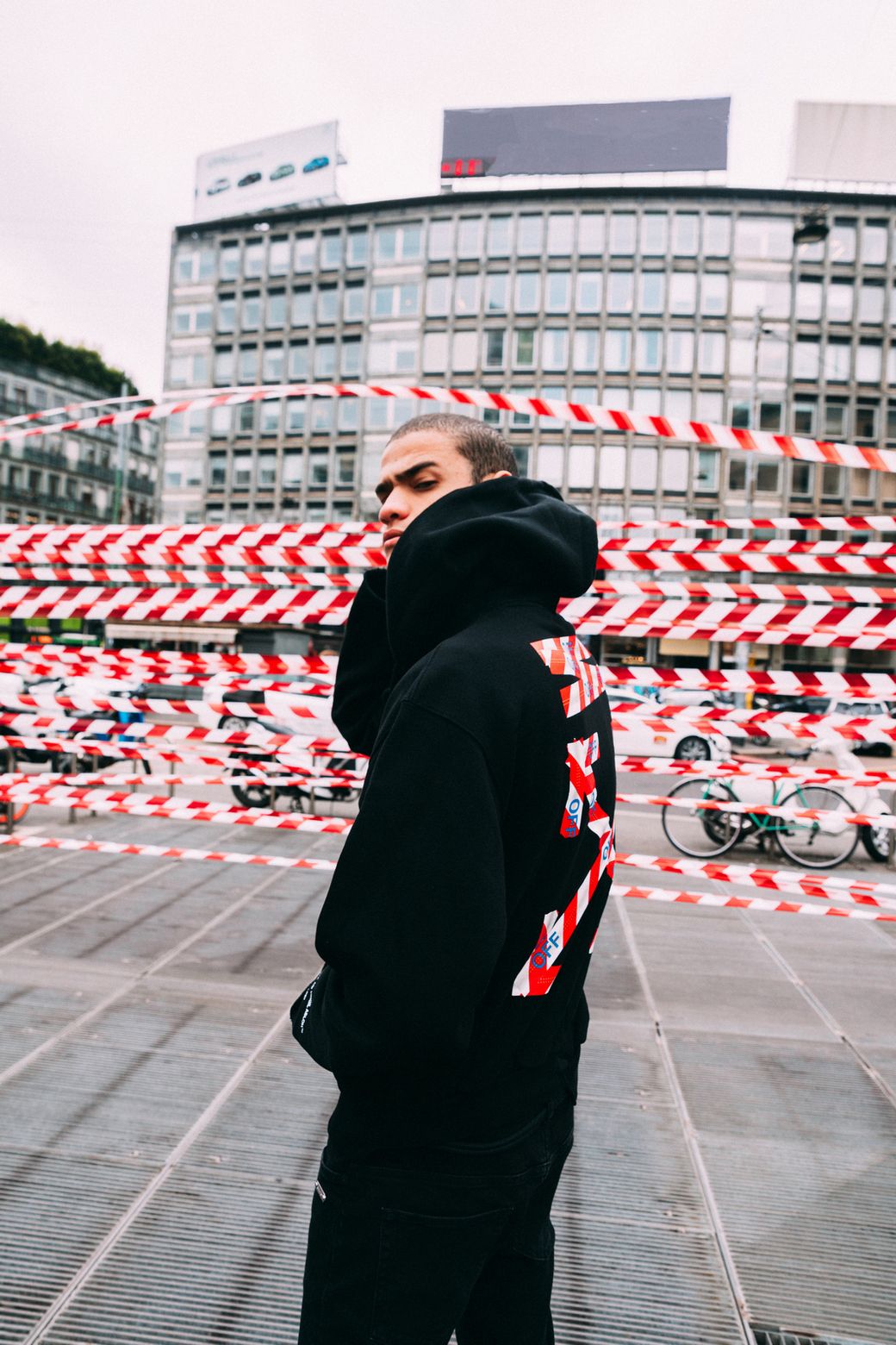 Off white barricade tape hoodie best sale