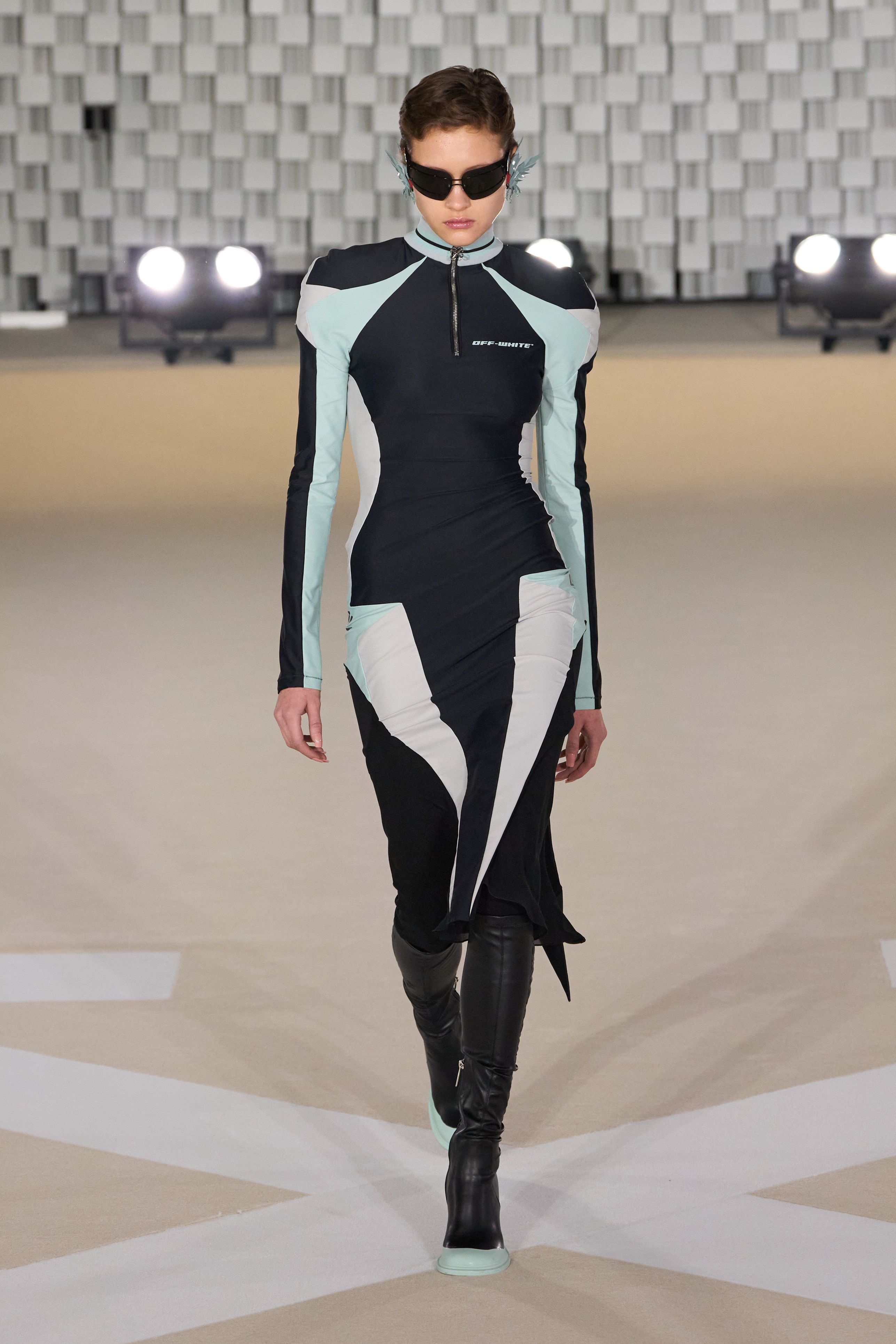 オフホワイト（OFF-WHITE）2025-26秋冬コレクション