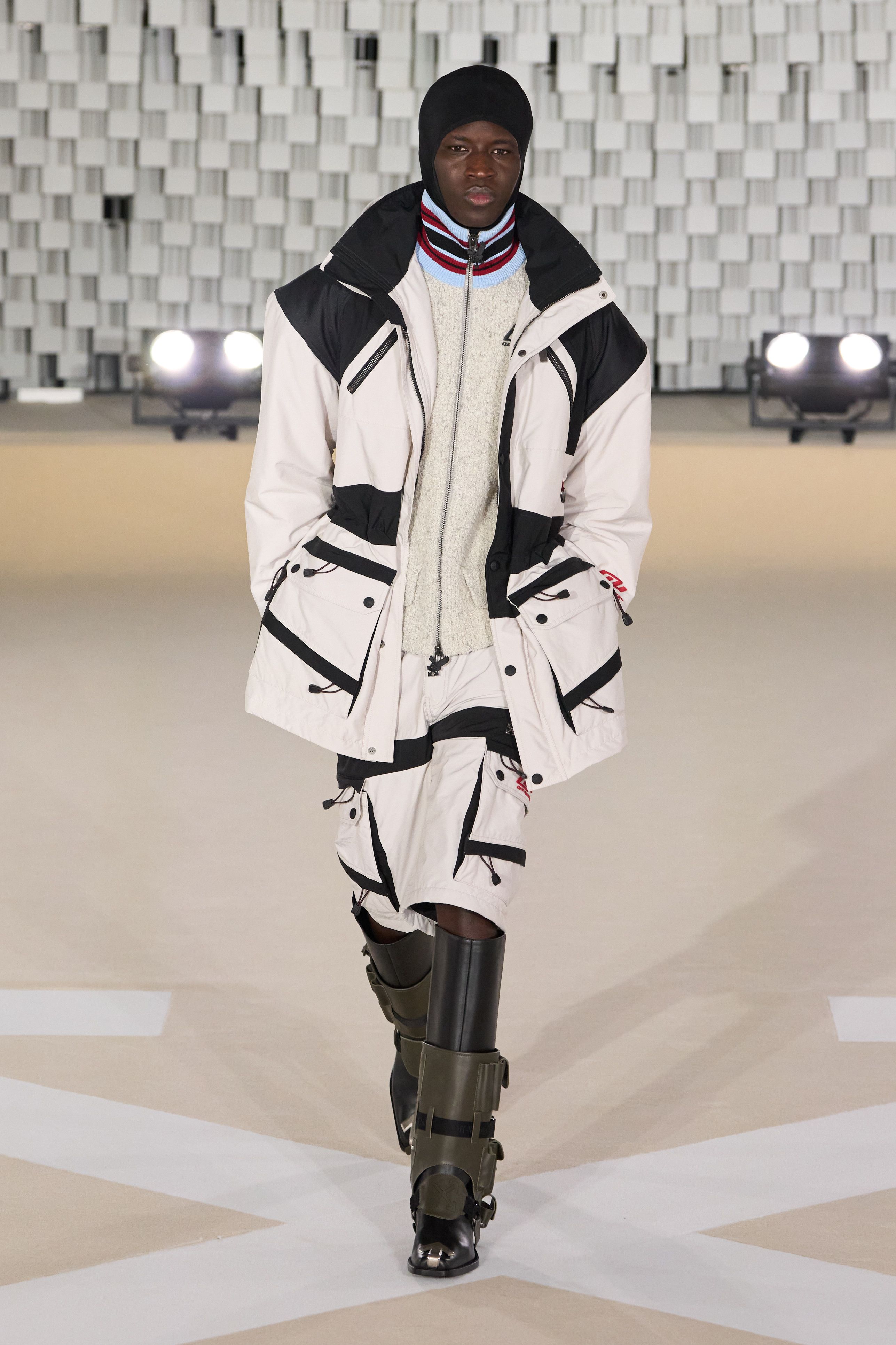 オフホワイト(OFF-WHITE)2025-26秋冬コレクション オフホワイト(OFF-WHITE)2025-26秋冬コレクション