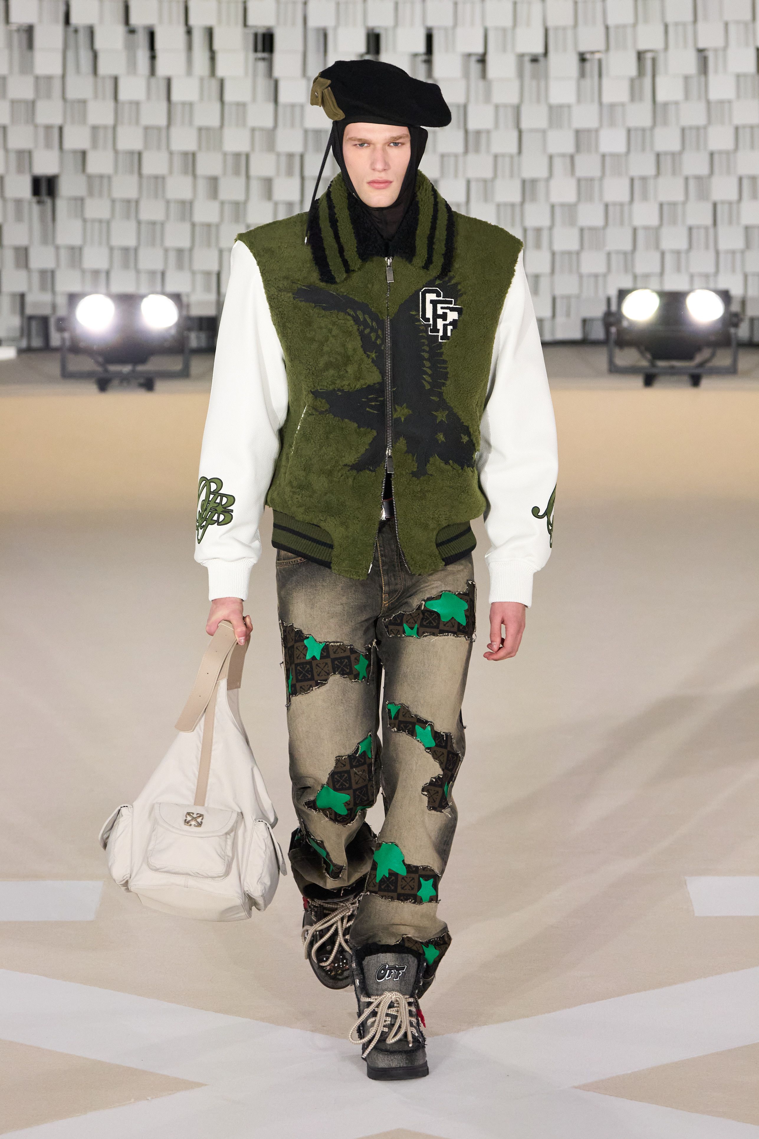 オフホワイト(OFF-WHITE)2025-26秋冬コレクション オフホワイト(OFF-WHITE)2025-26秋冬コレクション