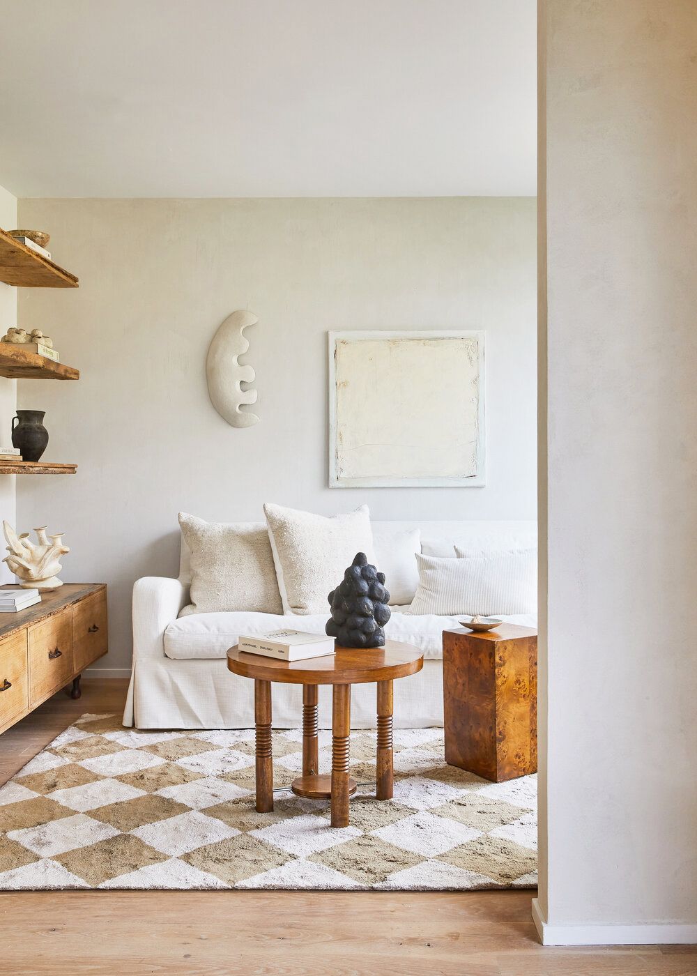 The 10 Best Off White Paint Colors for Every Room In the House