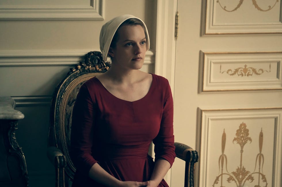 Shoulder, Room, Smile, Dress, Long hair, Sitting, House, Shoulder, Room, Smile, Dress, Long hair, Sitting, House,
