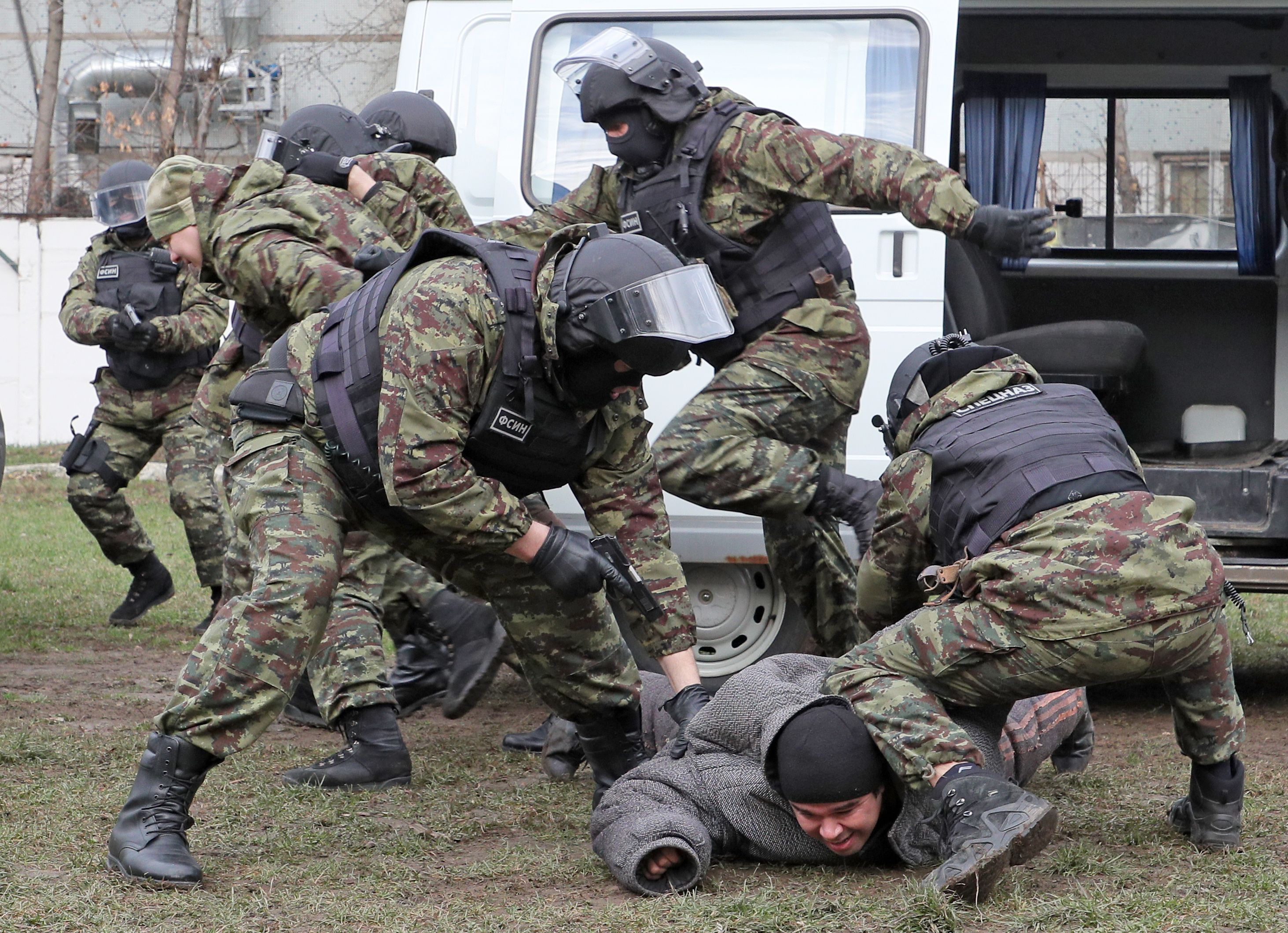 Military and Army Workouts SAS Special Forces and Marines Training