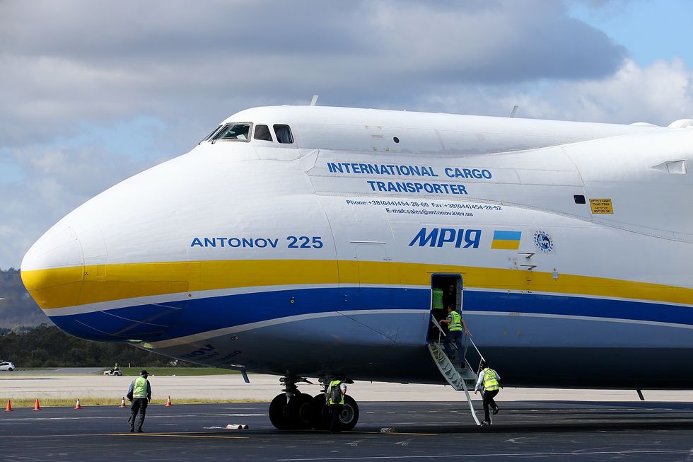 world's largest plane antonov an 225 mriya lands in perth