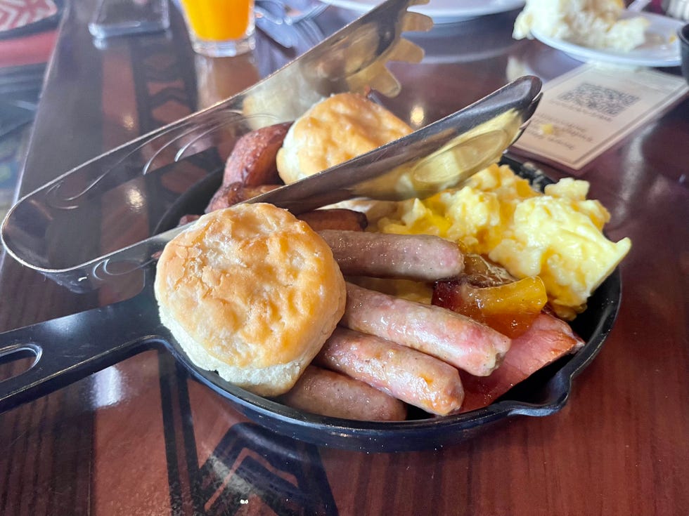disney character dining