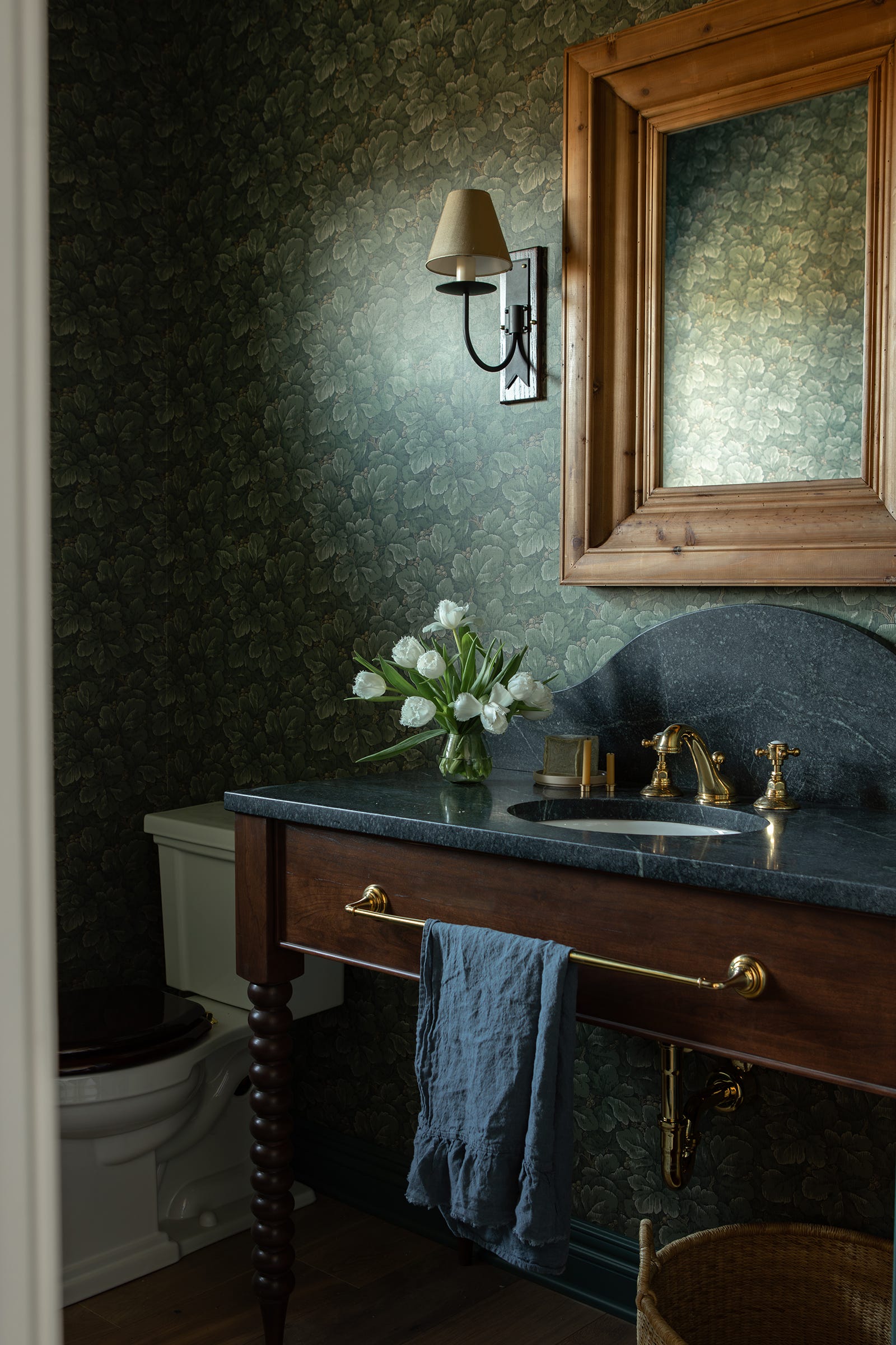 powder room