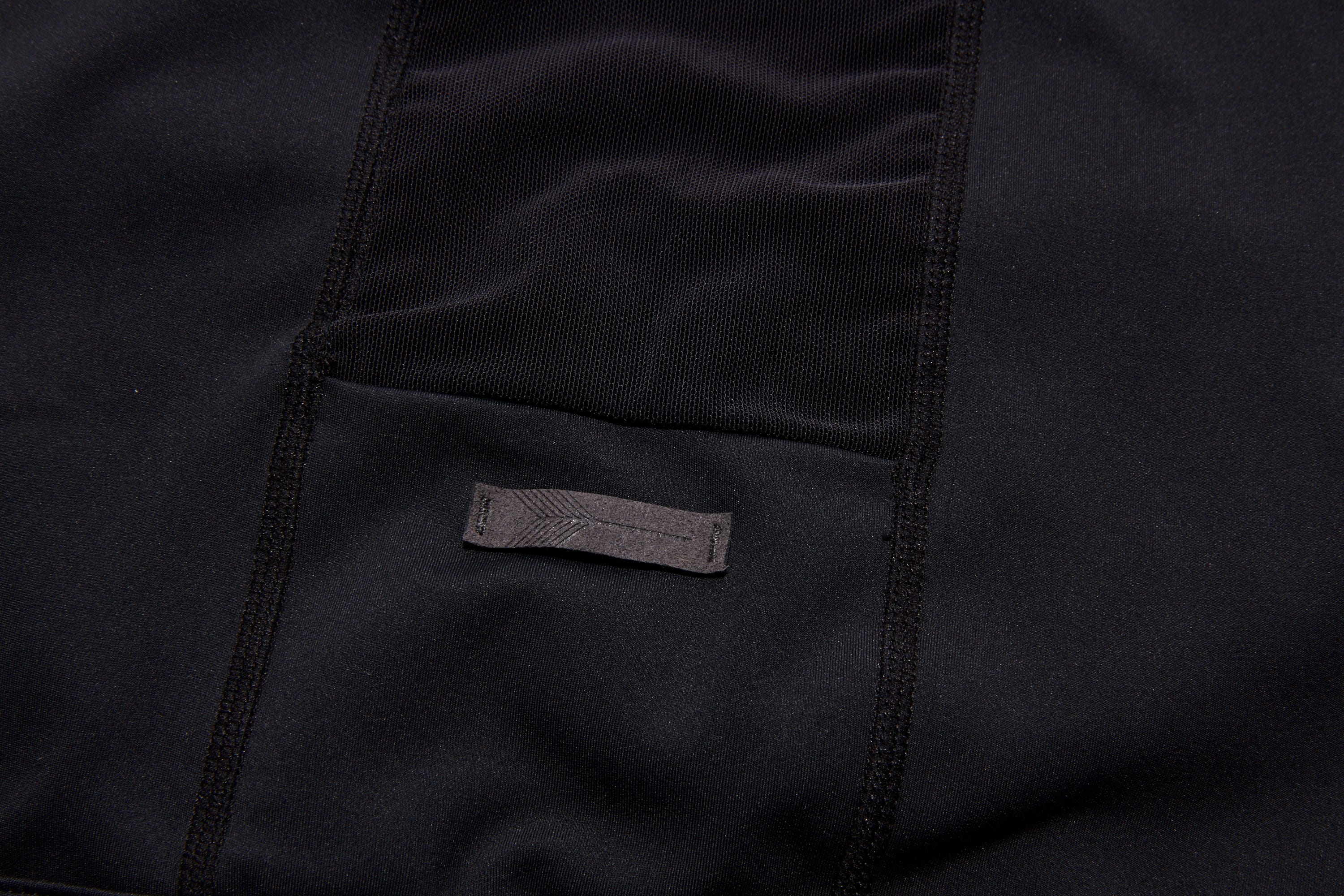 Oiselle Flyout Sports Bra