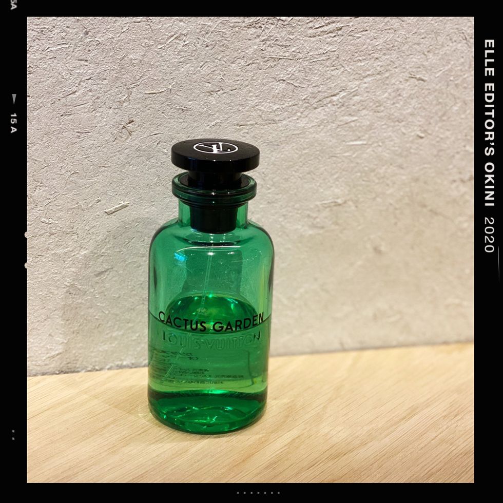 Bottle, Glass bottle, Green, Liquid, Fluid, Glass, Solution, Drink, Liqueur, 