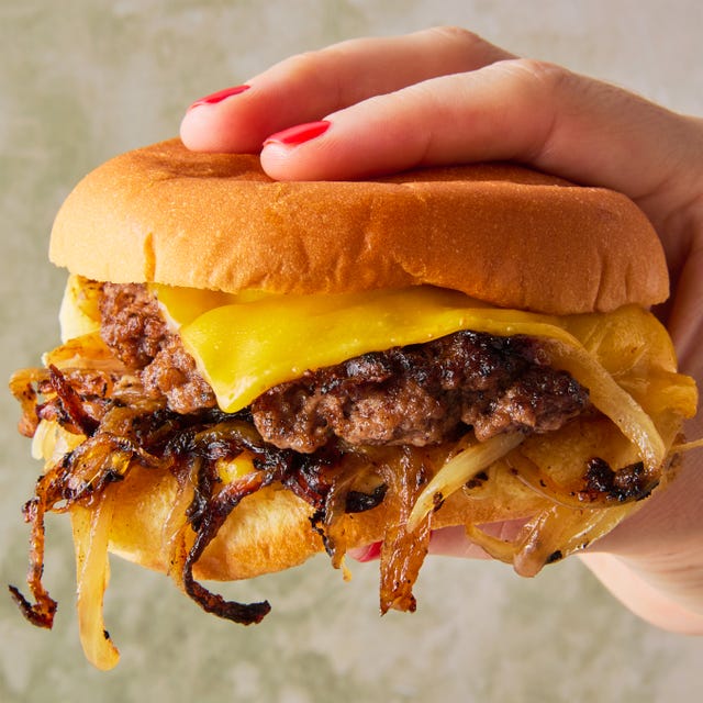 cheeseburger with fried onions