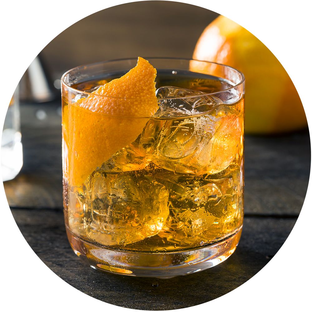 Drink, Old fashioned, Rusty nail, Godfather, Alcoholic beverage, Mizuwari, Old fashioned glass, Distilled beverage, Amaretto, Liqueur, 