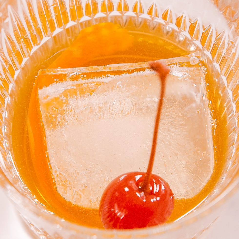 old fashioned cocktail