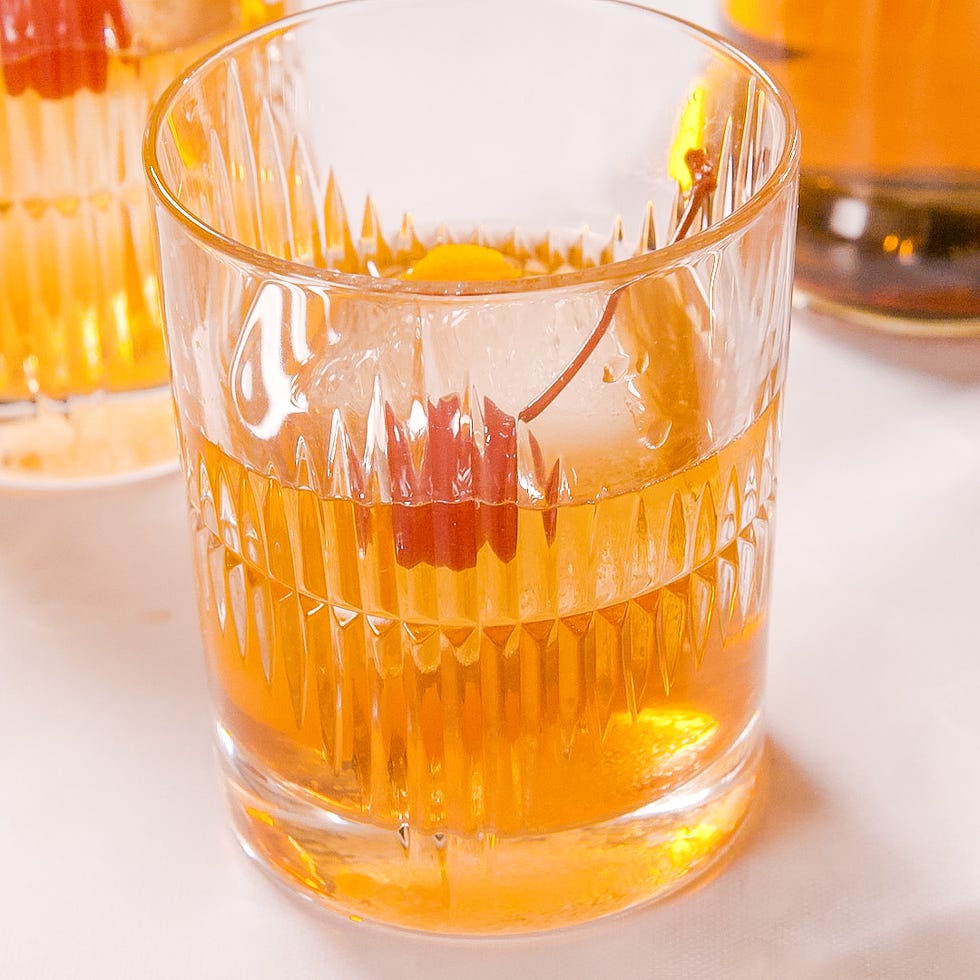old fashioned cocktail