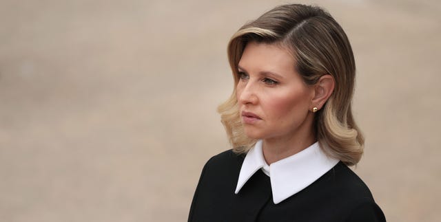 Olena Zelenska olena zelenska en el homenaje de la tumba al soldado desconocido en arlington, usa