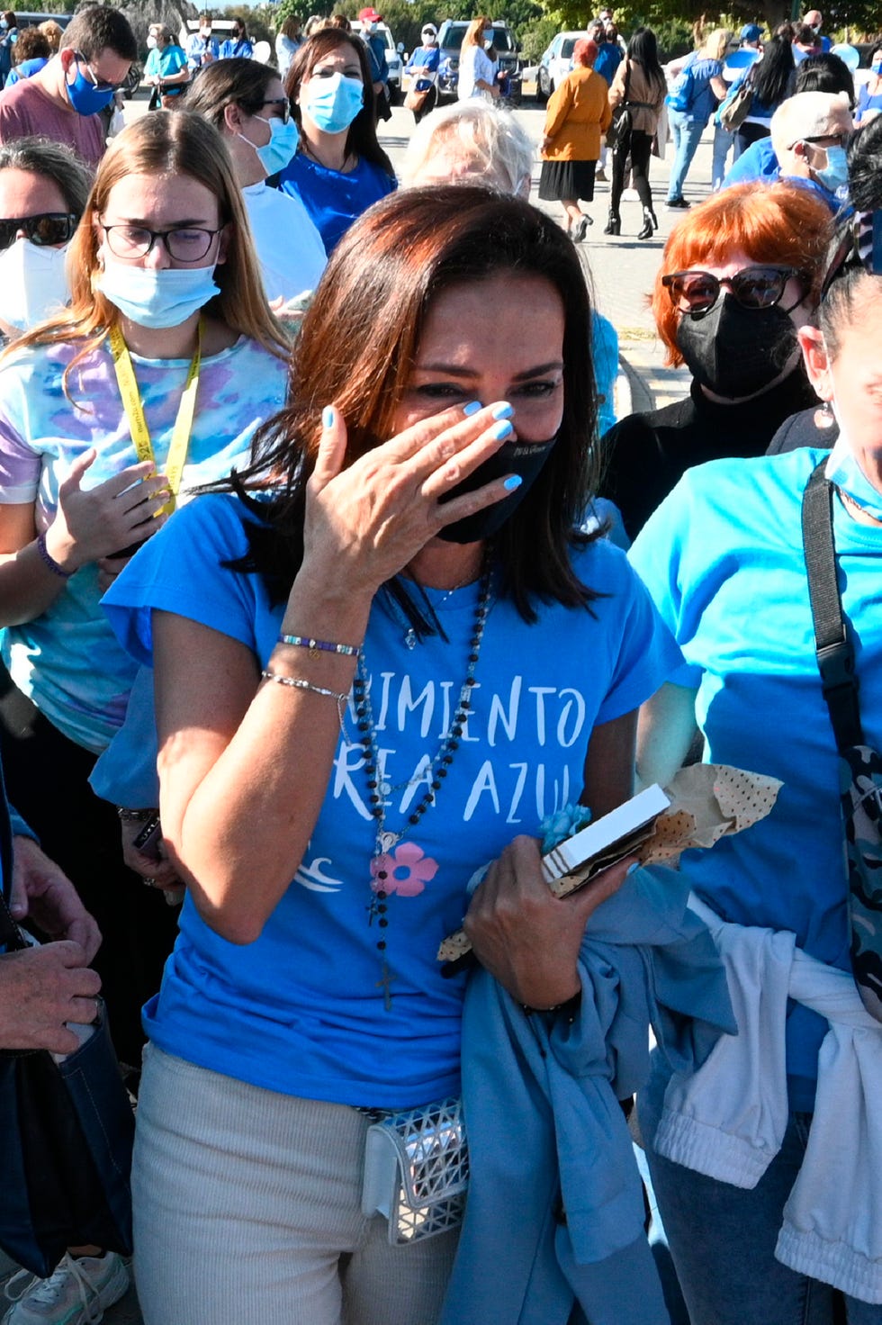 olga moreno en la concentración organizada por la 'marea azul'