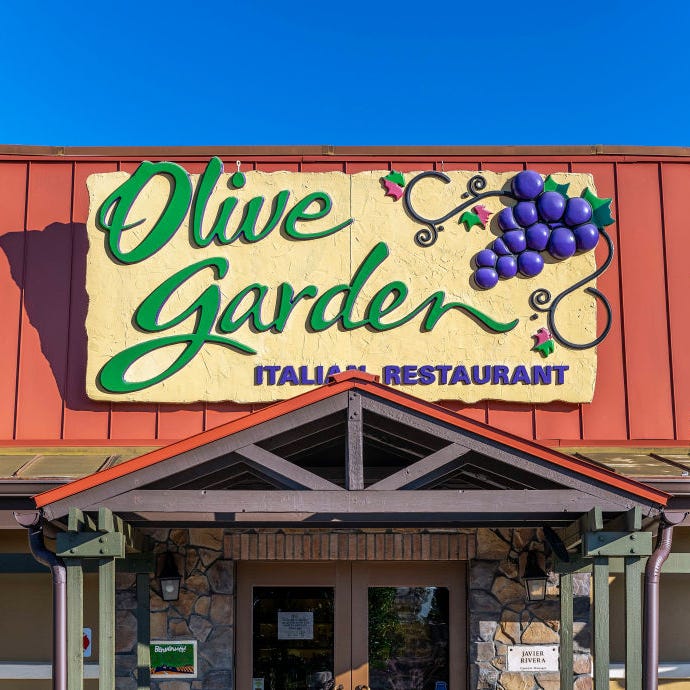 olive garden restaurant exterior