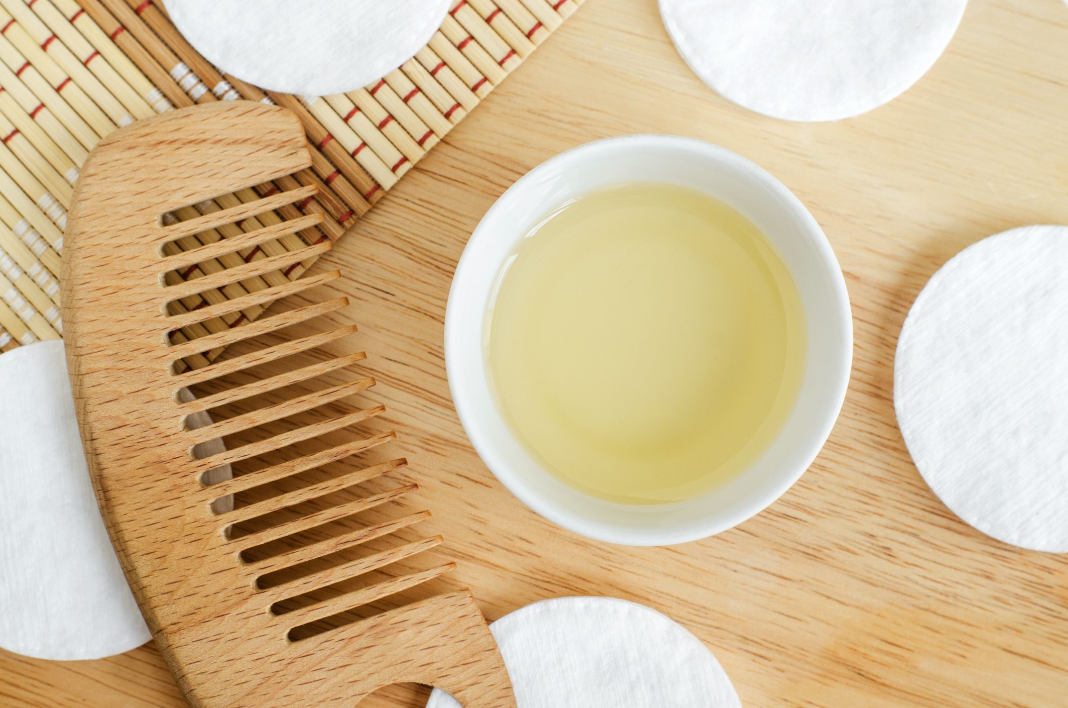 9 Easy And Effective Homemade Hair Masks For Dry Hair
