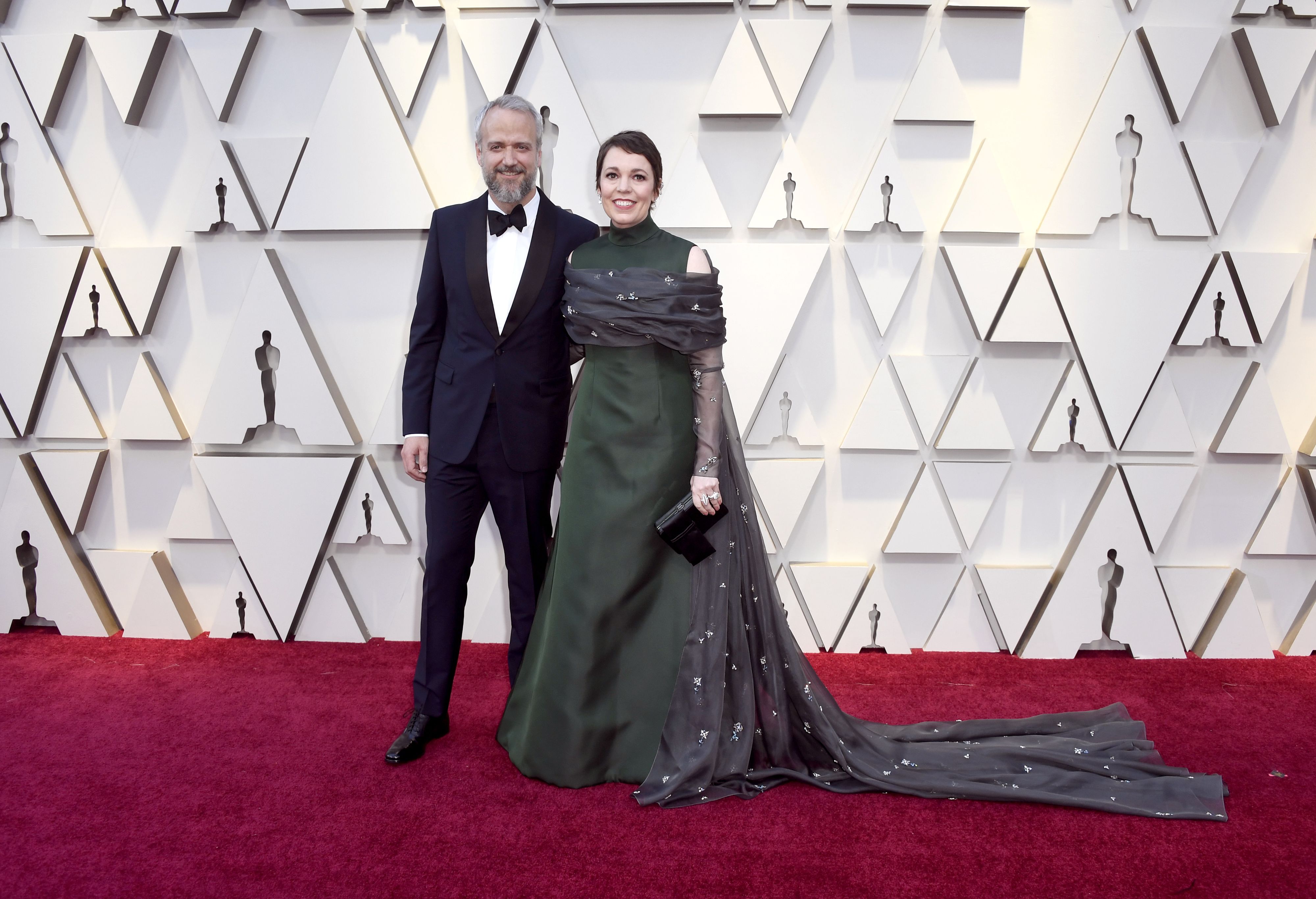 Olivia colman clearance dress oscar 2019