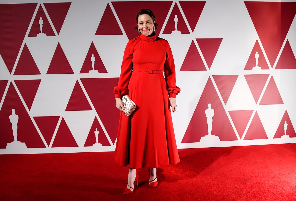 Olivia colman clearance oscars dress