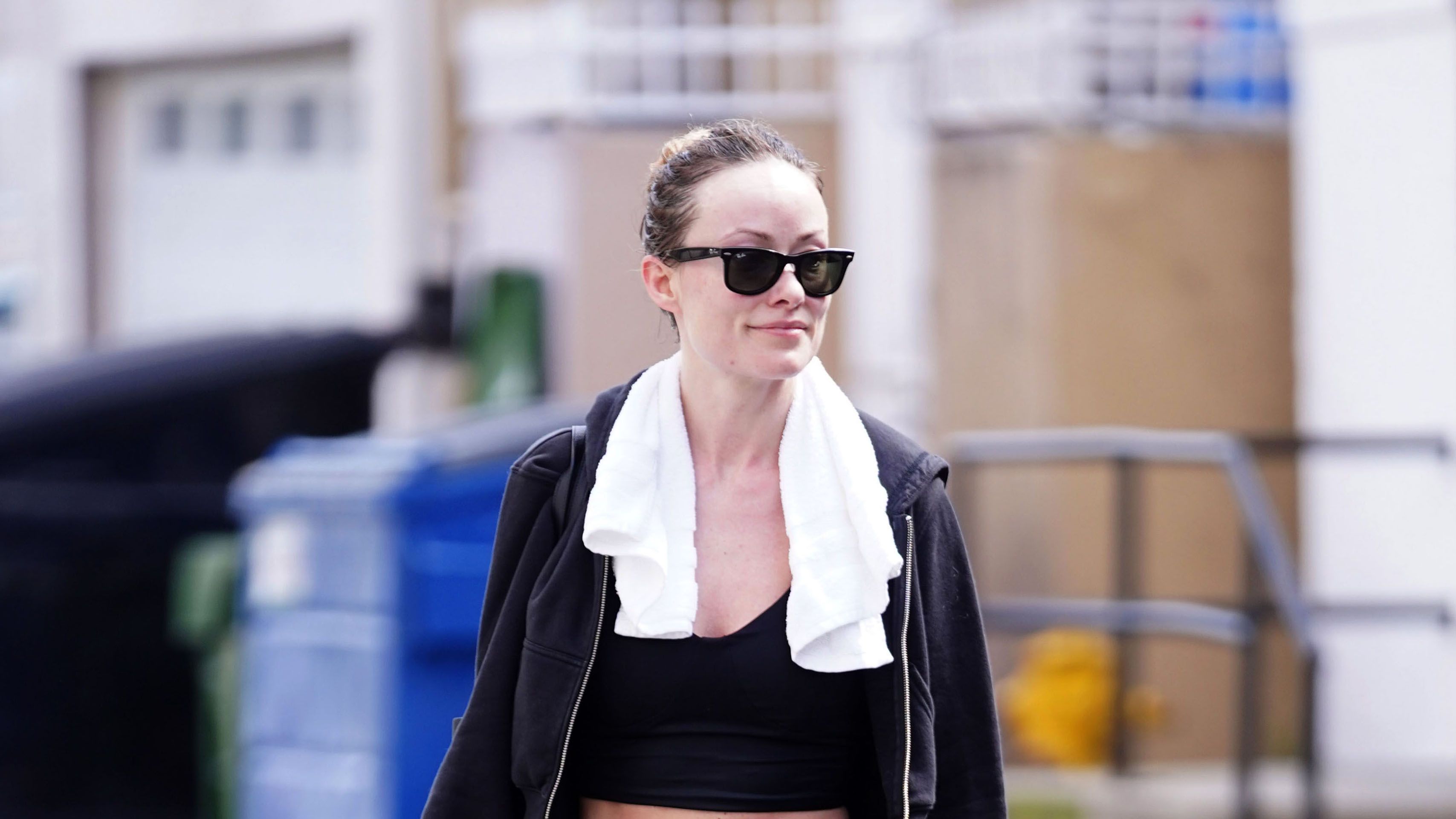 Olivia Wilde shows off her fit physique in a green crop top and