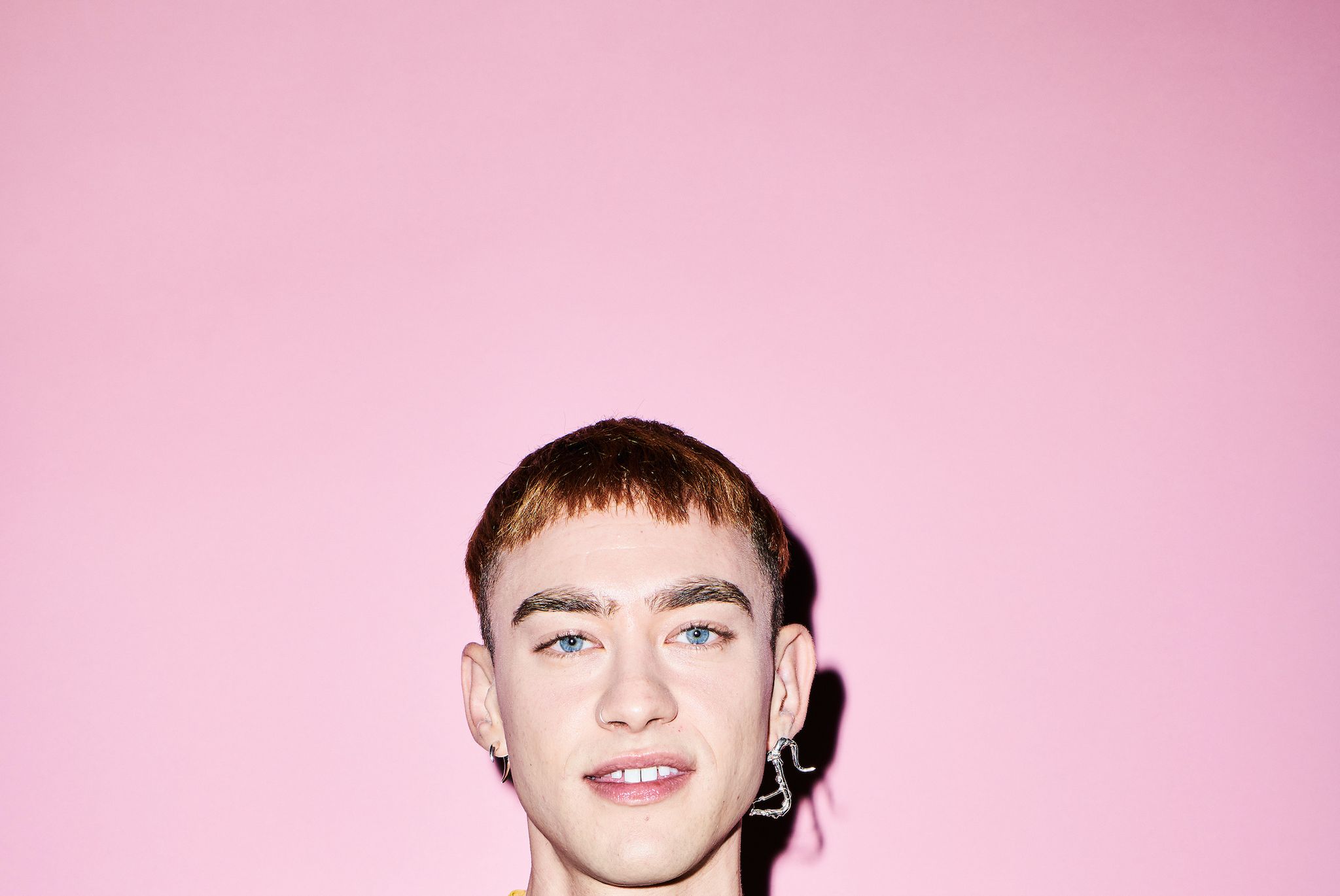 budapest, hungary november 14 olly alexander poses during a portrait session at the mtv emas 2021 at the papp laszlo budapest sports arena on november 14, 2021 in budapest, hungary photo by gareth cattermole mtvgetty images for mtv