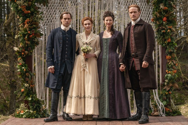 Thanks to the magic of time travel, Jamie and Claire will both be present f...