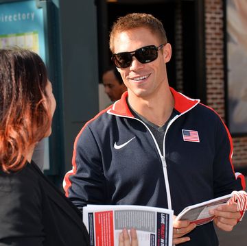 olympic runner nick symmonds unveils peta's new cruelty free shopping campaign to holiday shoppers