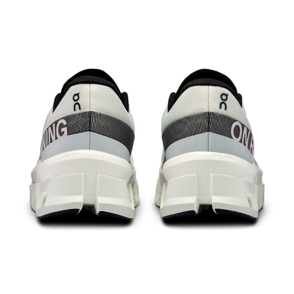 las zapatillas de running on cloudmonster 2