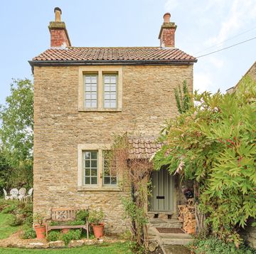 one bed cottage for sale bath