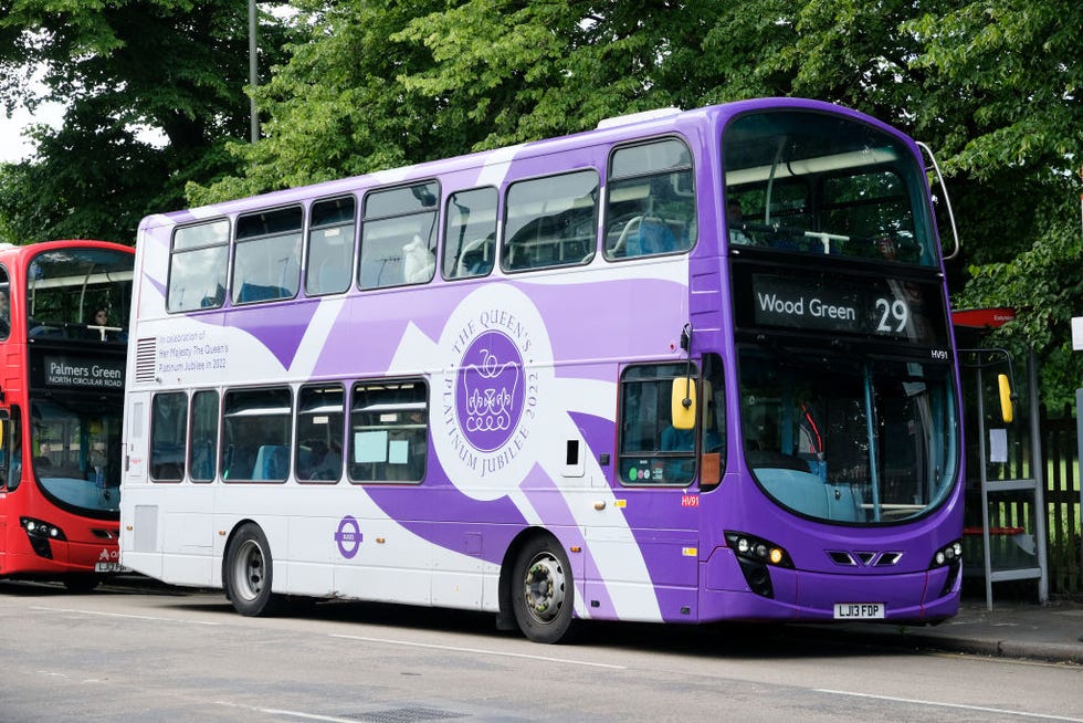 the queen s platinum jubilee bus london