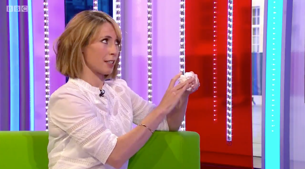 alex jones cuts her finger on the one show