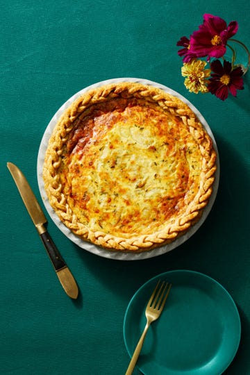 onion and gruyere quiche