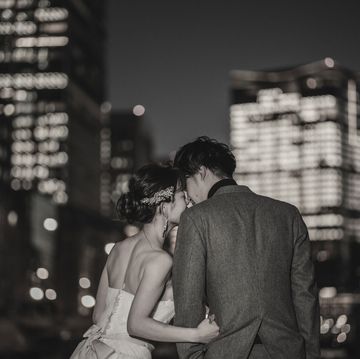 東京丸の内での前撮りのモノクロフォト