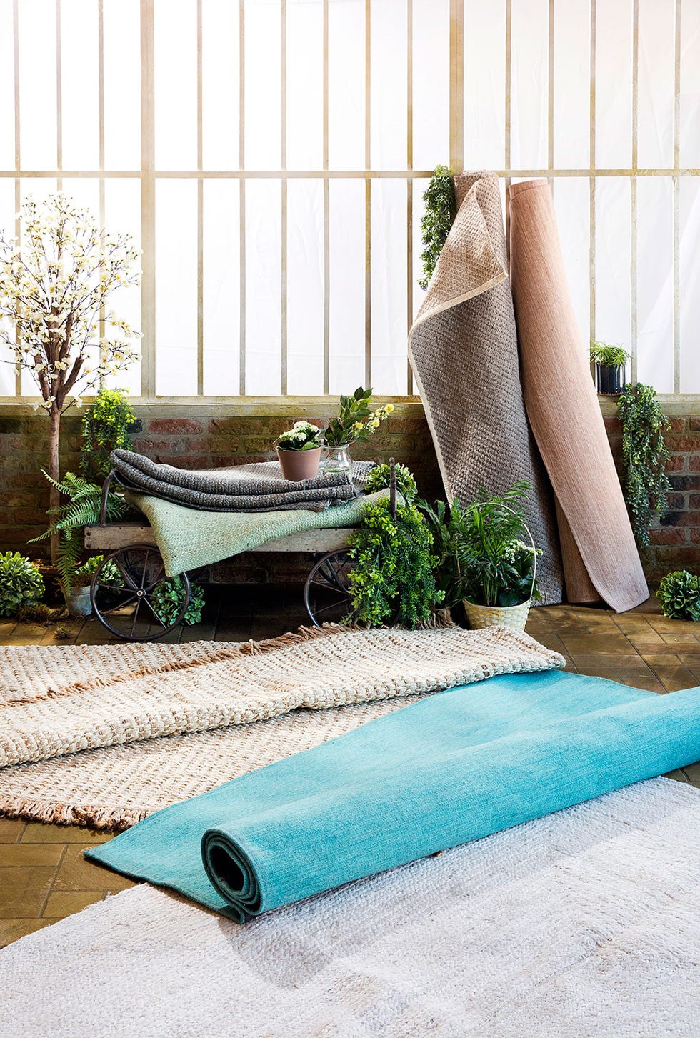 Turquoise, Green, Blue, Aqua, Grass, Room, Floor, Furniture, Textile, Table, 