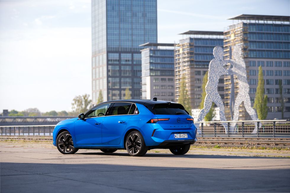 opel astra electric