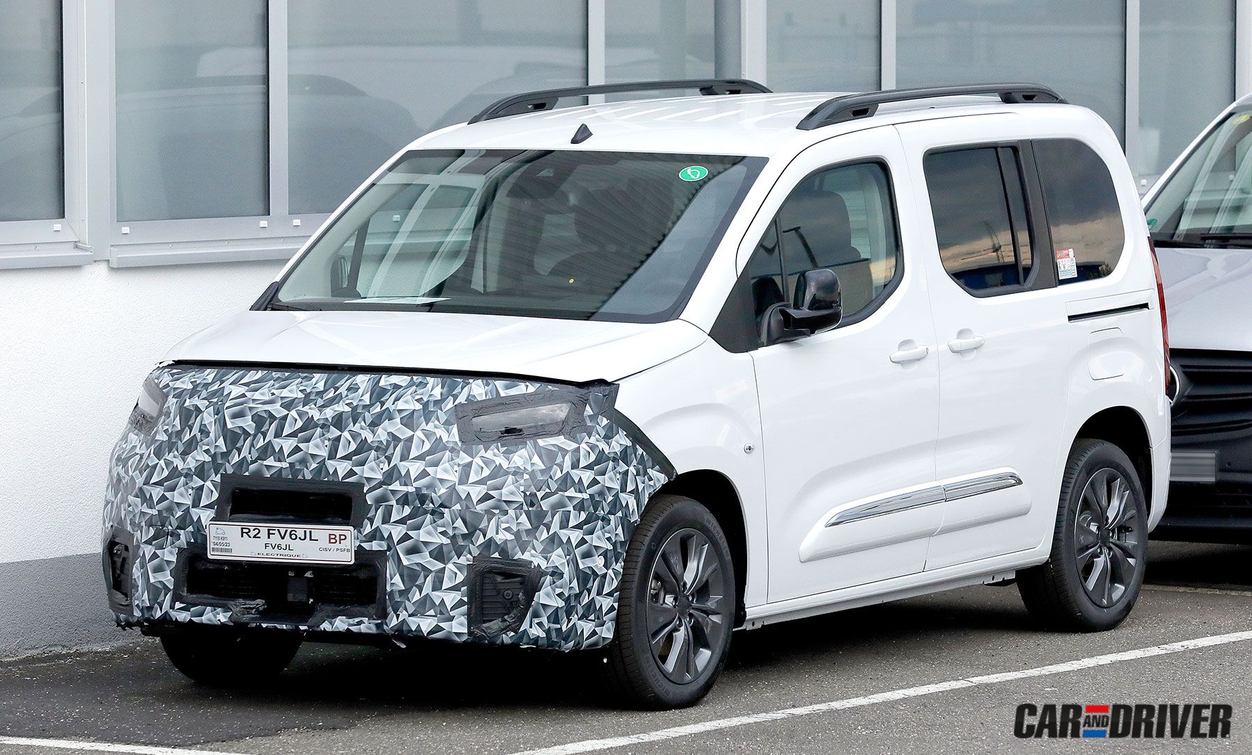 Opel Combo 2024: Características, Precios Y Más Detalles