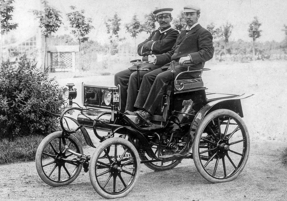 opel patent motorwagen system lutzmann 1899 rechts im bild heinrich opel, links opel werkmeister sedlazcek