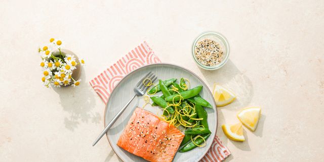 Here's How You Can Make Picture-Perfect Salmon Without the Mess in an Air Fryer