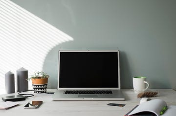aparatos electrónicos y de informática para oficina en casa