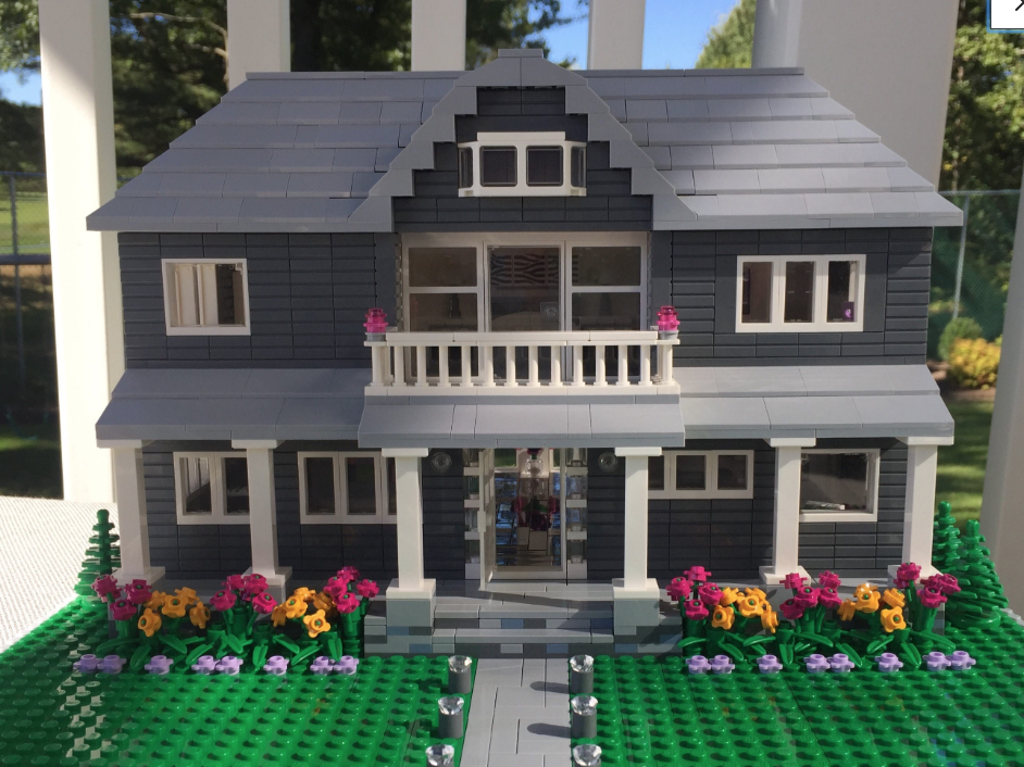 Finde på tyv Rød This Etsy Artist Can Create a Lego Replica of Your House