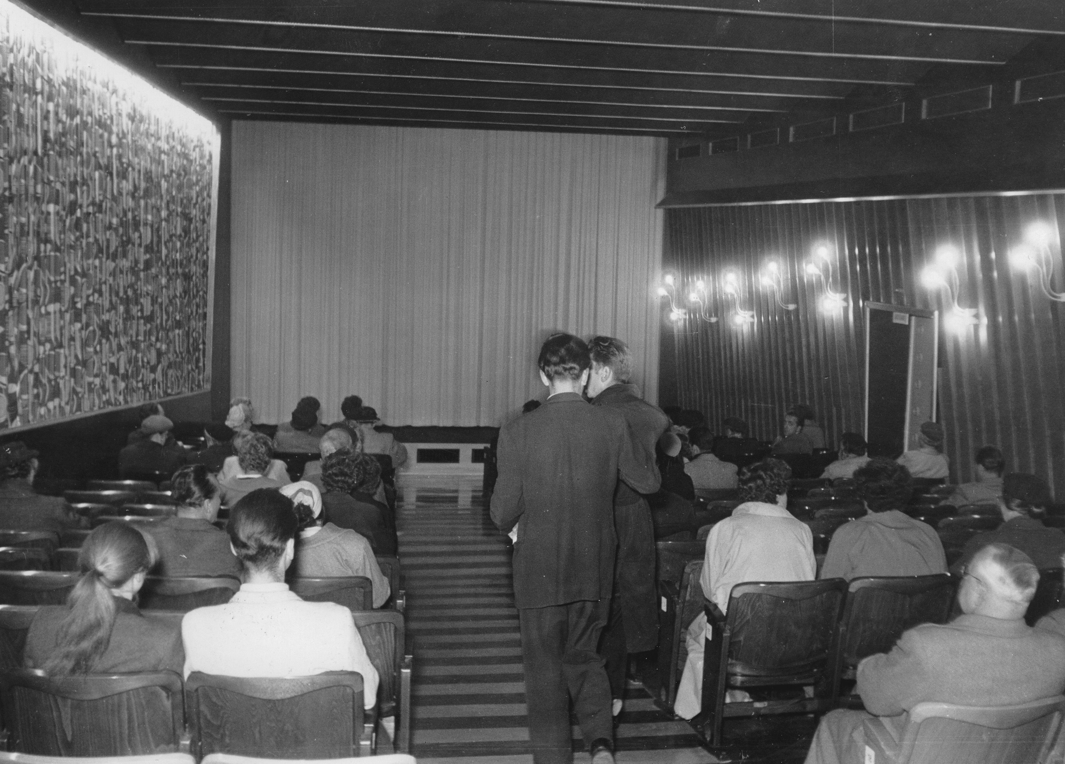 Vintage Photos of Movie Theaters Through the Years