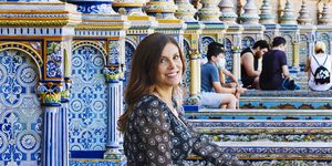 tania gruenberg, cermic tiles artist, photographed in sevilla, spain both in her studio or at plaza de españa 2021