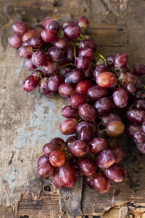 Natural foods, Food, Grape, Fruit, Plant, Local food, Superfood, Still life photography, Produce, Grapevine family, 